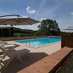 Le Farat Panzió Auvillar