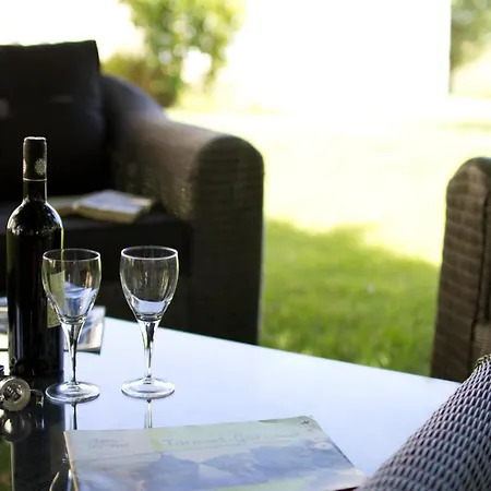 Bed & Breakfast Le Farat 4*